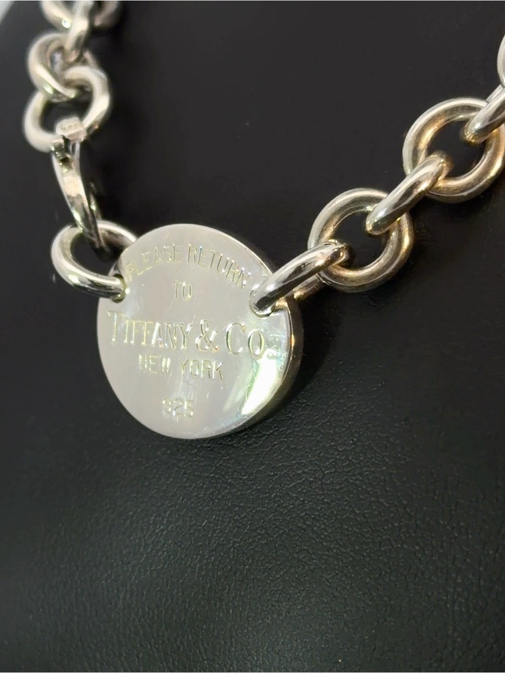 Tiffany & Co. Silver Return to Tiffany oval tag necklace - Picture 4 of 5
